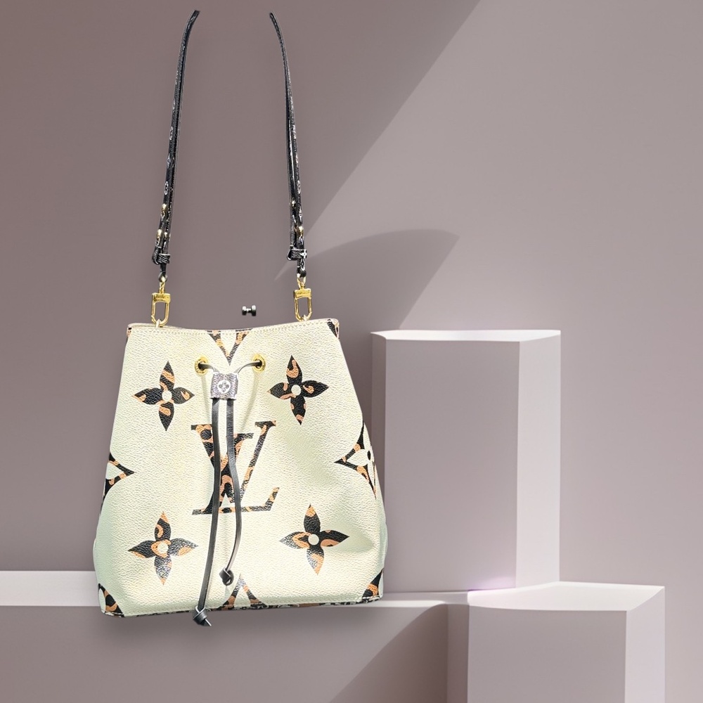 Louis Vuitton Limited Edition NeoNoe Giant Canvas Shoulder Jungle Bucket Bag~EUC